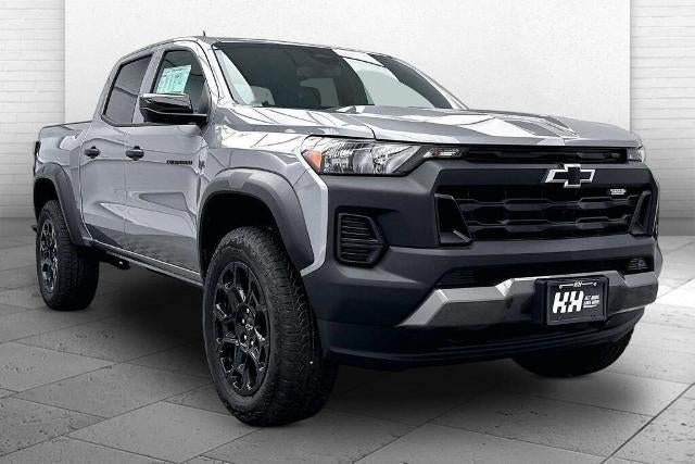 2026 Chevrolet Colorado Trail Boss in Sterling Gray Metallic — front three-quarter view