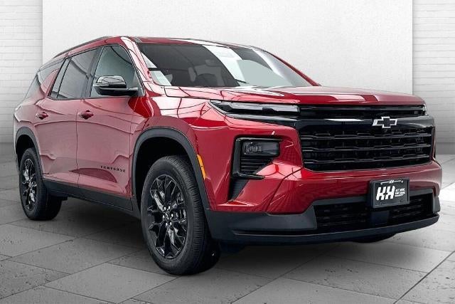 2026 Chevrolet Traverse LT in Radiant Red Tintcoat — front three-quarter view