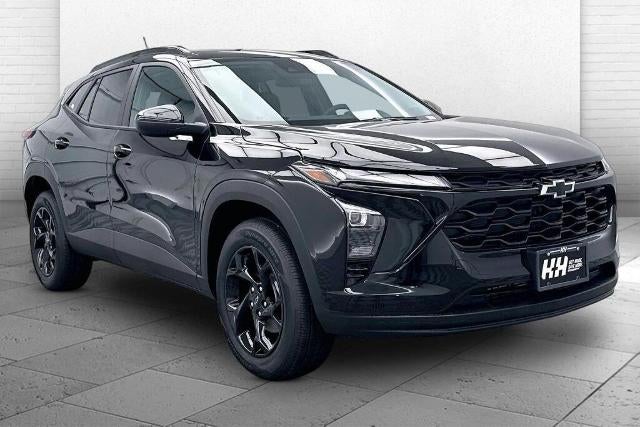 2026 Chevrolet Trax LT in Mosaic Black Metallic — front three-quarter view