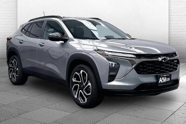 2026 Chevrolet Trax 2RS in Sterling Gray Metallic — front three-quarter view